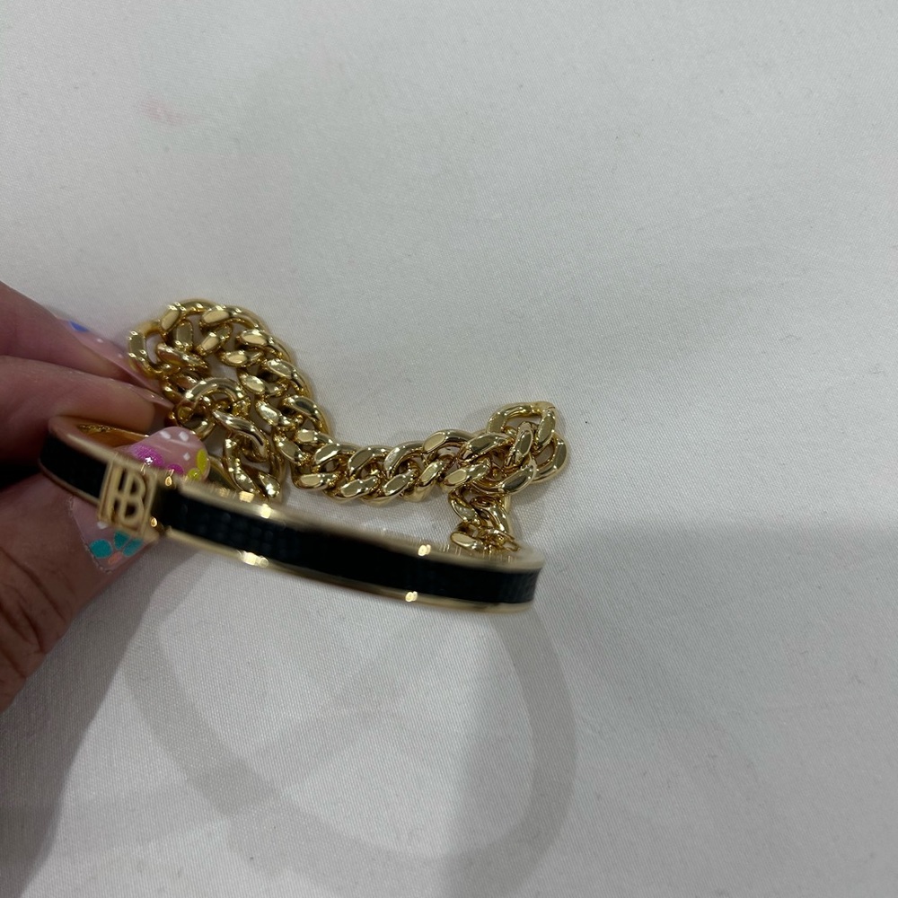 💰PRICE ⬇️•HENRI BENDEL New York • Gold Bangle w/ Chain Attached • - Picture 8 of 10
